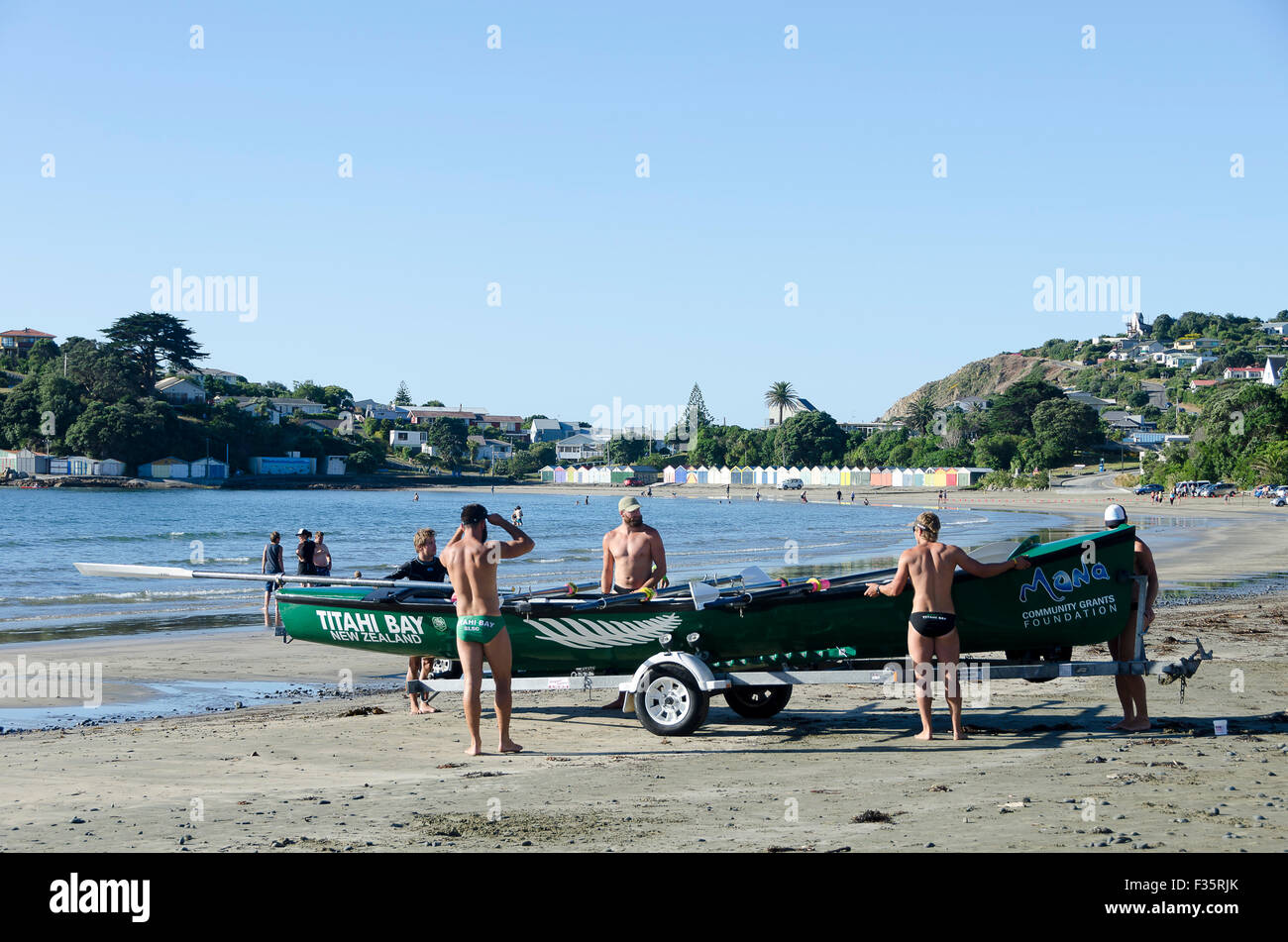 Surf Life saving team, Titahi Bay, Porirua, Wellington, Isola del nord, Nuova Zelanda Foto Stock