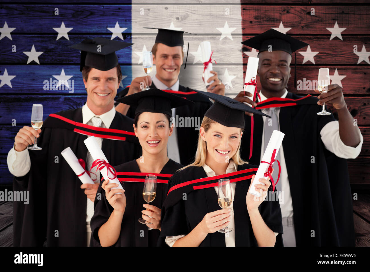 Immagine composita del gruppo di persone la laurea dall'università Foto Stock