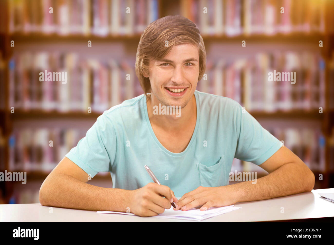 Immagine composita di studenti che lavorano Foto Stock