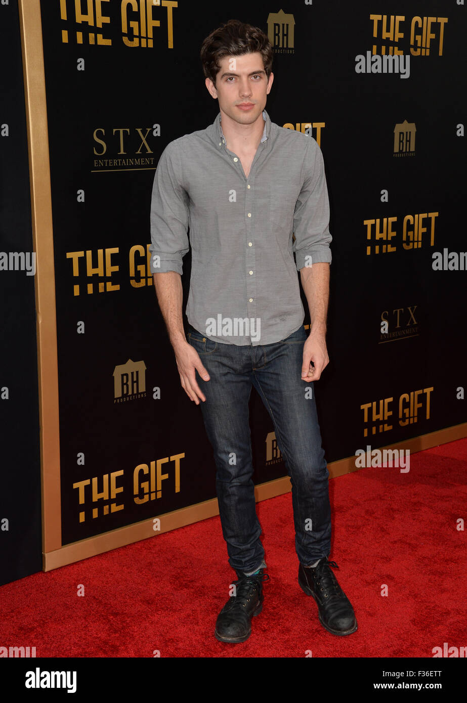 LOS ANGELES, CA - Luglio 30, 2015: Carter Jenkins alla prima mondiale di "Regalo" al Regal Cinemas la Live. Foto Stock