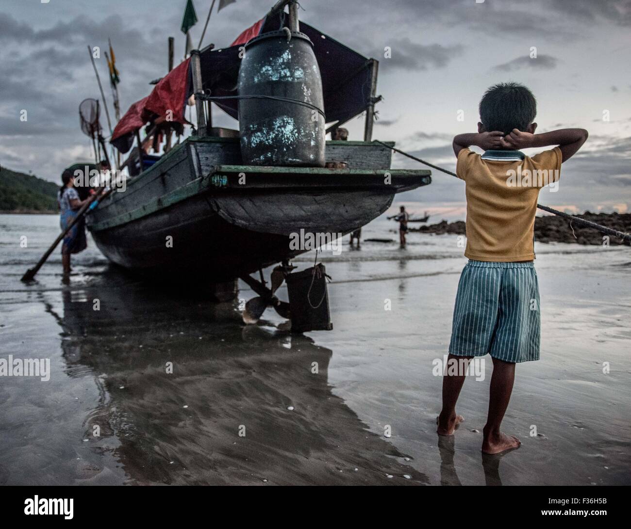 Barca da pesca, San Hlan beach, Myanmar. Foto Stock