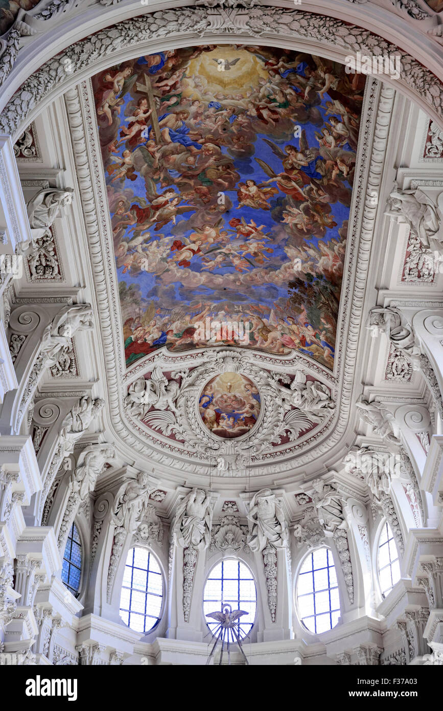 Soffitto dipinto nella zona del coro v. C.Tencalla, la cattedrale di Santo Stefano, Passau, Bassa Baviera, Baviera Foto Stock