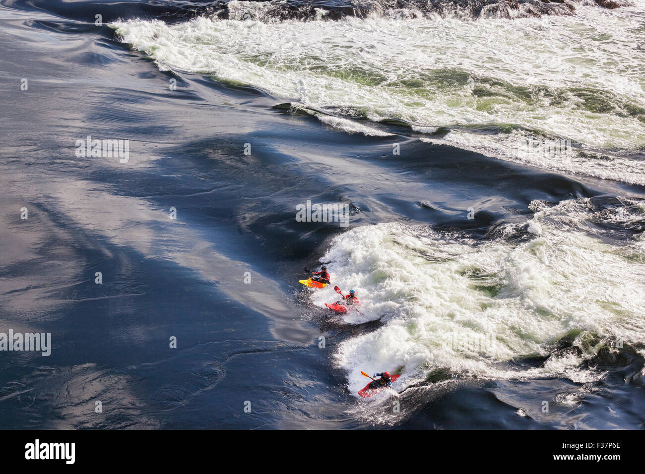 Il kayak presso le cascate di Lora, Argyll and Bute, Scotland, Regno Unito. Foto Stock