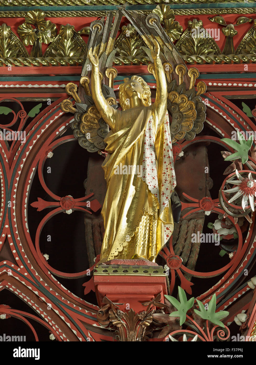 Lichfield Cathedral, coro angelo dello schermo Foto Stock