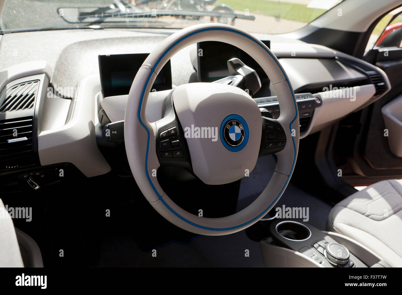 BMW i3 elettrico auto interno - USA Foto Stock