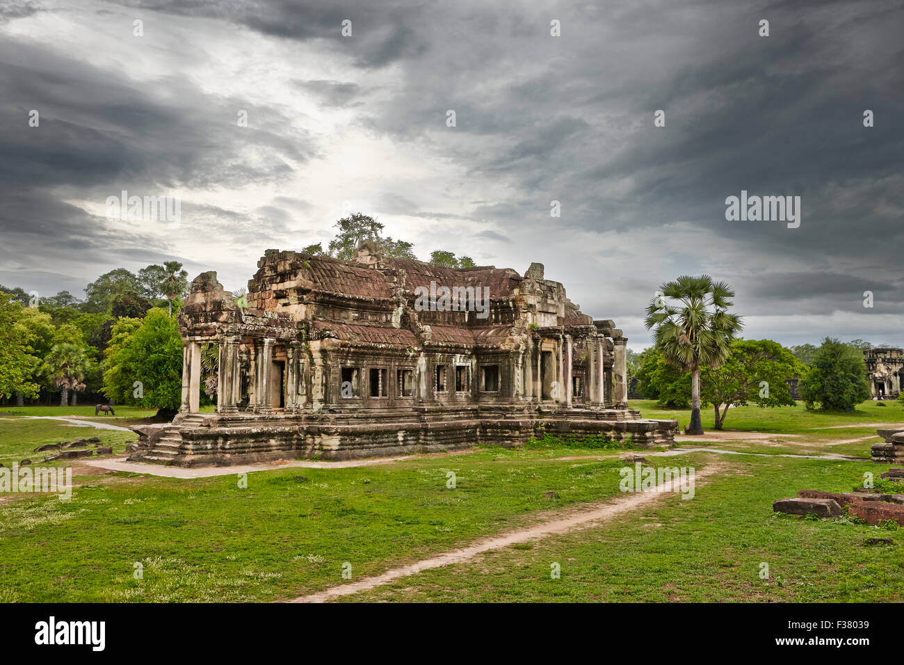 Creazione di librerie a Angkor Wat tempio complesso. Parco Archeologico di Angkor, Siem Reap Provincia, in Cambogia. Foto Stock