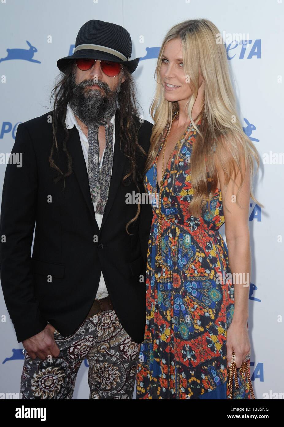 Los Angeles, California, USA. Il 30 settembre, 2015. Rob Zombie, Sheri Moon Zombie presso gli arrivi per la PETA ha il trentacinquesimo anniversario Gala, la Hollywood Palladium, Los Angeles, CA il 30 settembre 2015. Credito: Everett Collection Inc/Alamy Live News Foto Stock