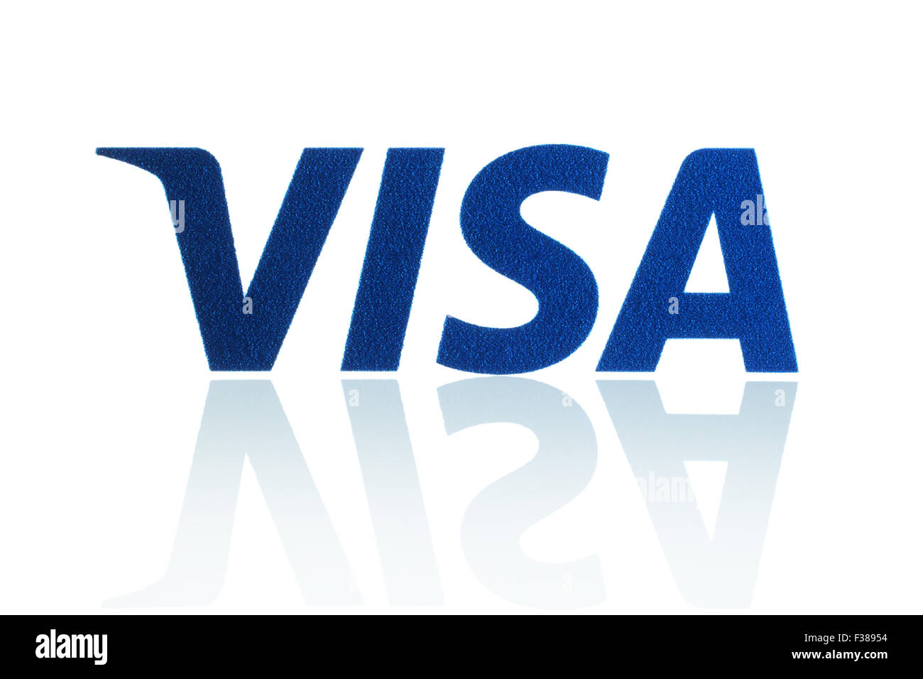 KIEV, UCRAINA - 21 Marzo 2015: Visa logo stampato su carta e collocate su sfondo bianco. Foto Stock