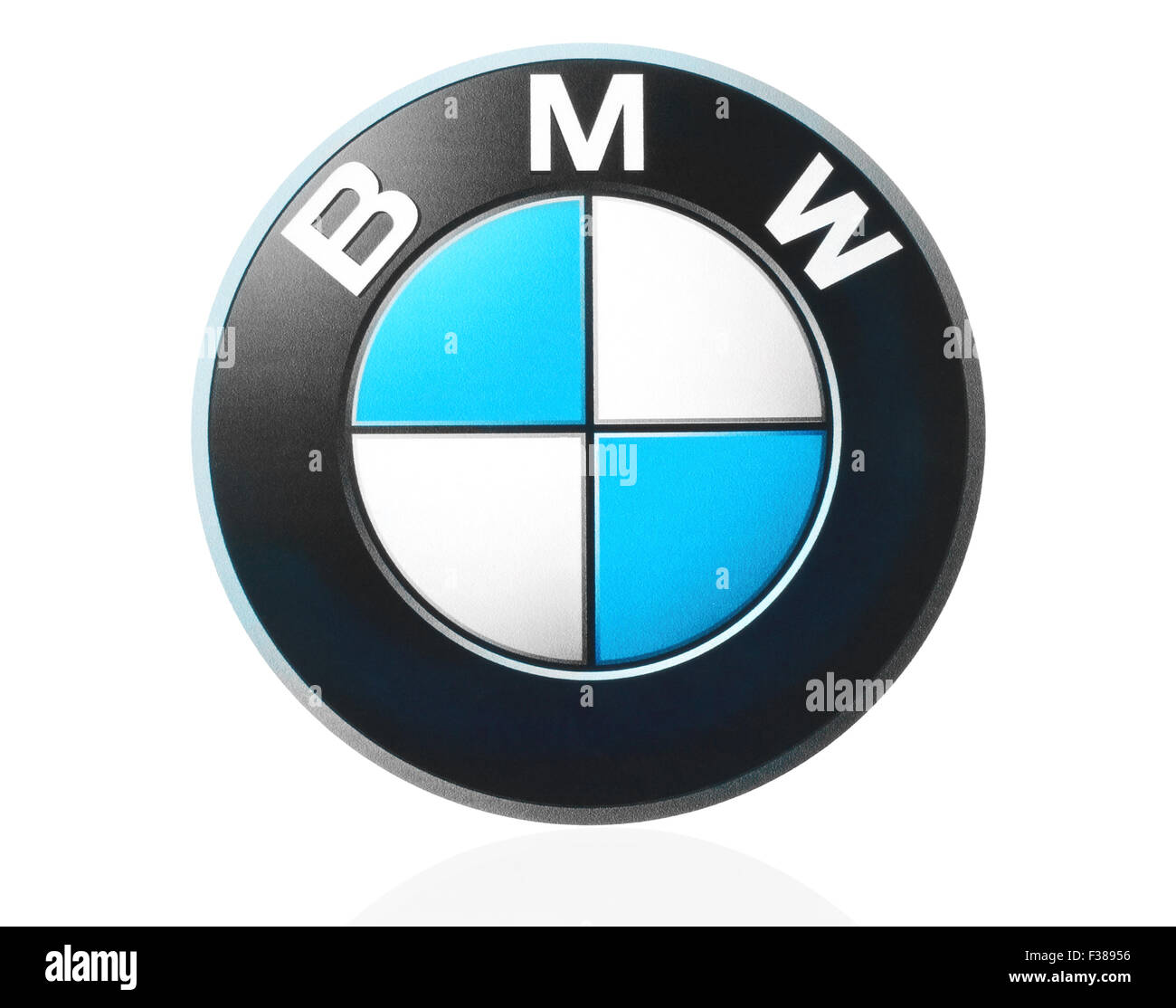 KIEV, UCRAINA - 21 Marzo 2015: BMW logo stampato su carta e collocate su sfondo bianco. Foto Stock