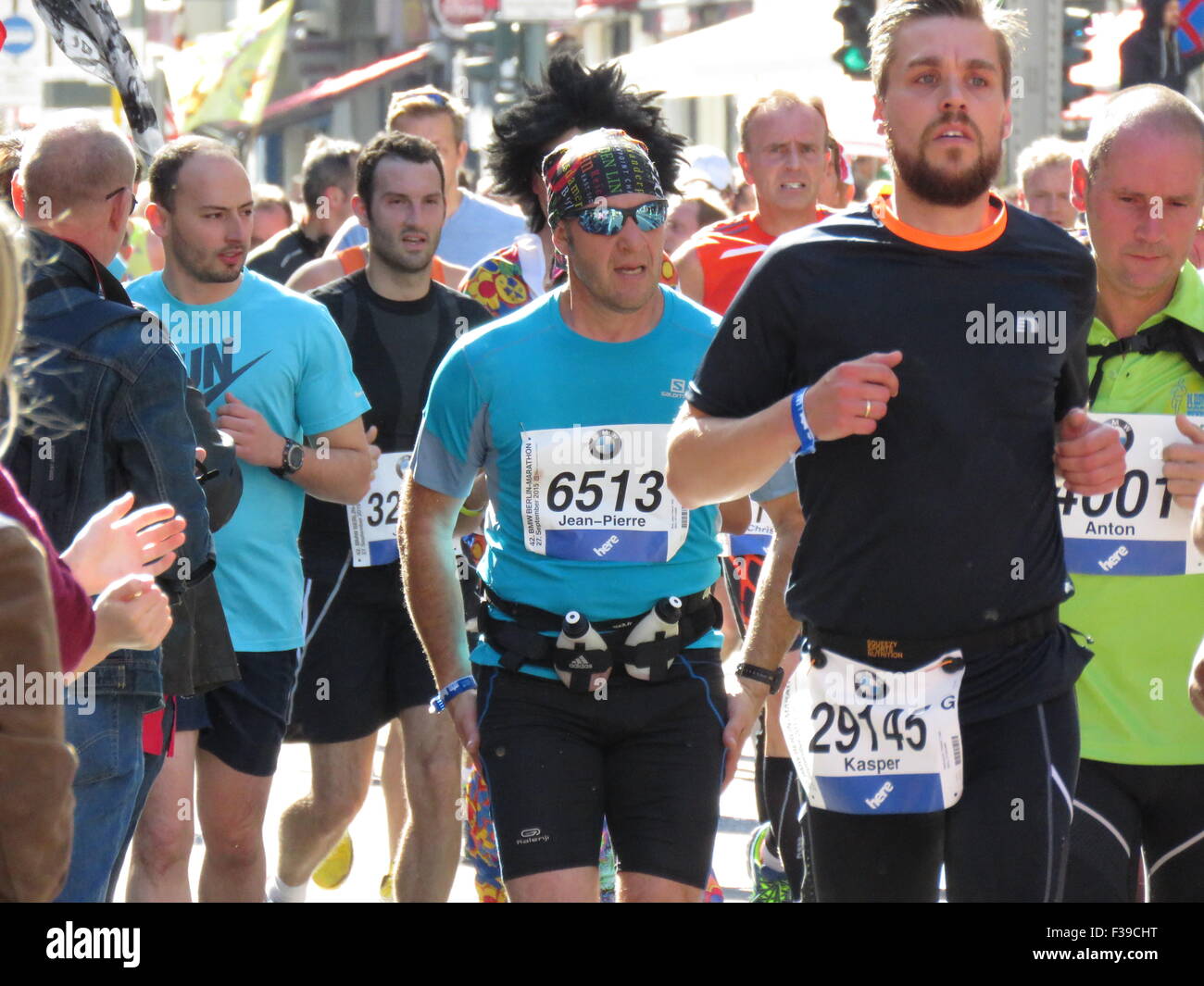 BMW Berlin Marathon 2015 atleti in esecuzione Foto Stock