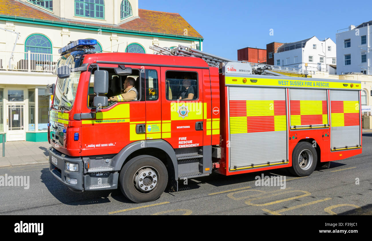 British motore Fire appartenenti a West Sussex County Council, in Worthing West Sussex, in Inghilterra, Regno Unito. Foto Stock