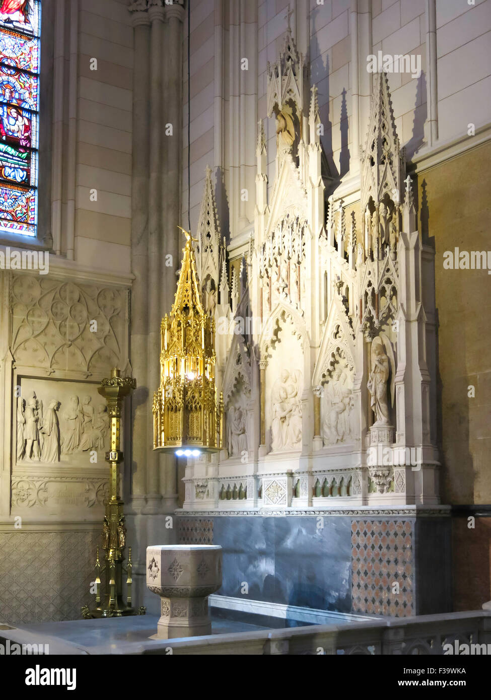 Interno, Cattedrale di San Patrizio, Fifth Avenue, New York Foto Stock