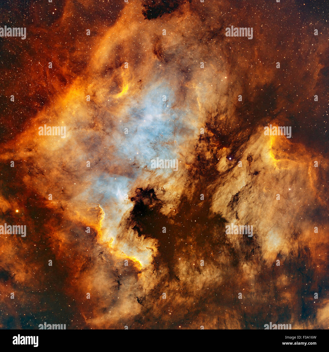 NGC 7000, l'America del nord Nebula, e IC 5070, il pellicano nebulosa. Foto Stock