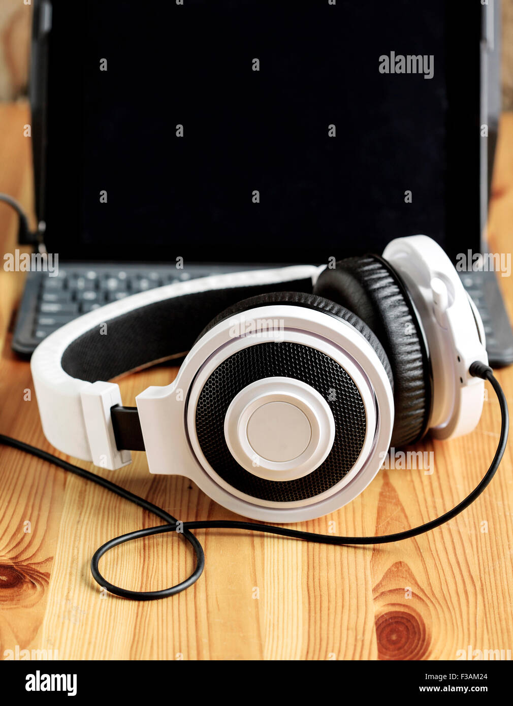 Cuffie e tablet Foto Stock