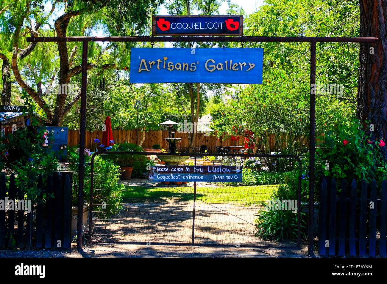 Coquelicot artigiani Gallery di Los Olivos, una piccola cittadina in Santa Maria Valley di Santa Barbara County in California Foto Stock