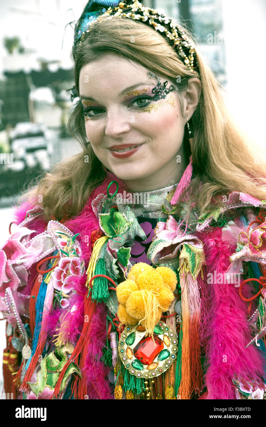 London, England, Regno Unito: 4 ottobre 2015 Classic car boot vendita, Lewis Cubitt Square, Kings Cross, London, England, Regno Unito, Credito: Keith Erskine/Alamy Live News Foto Stock