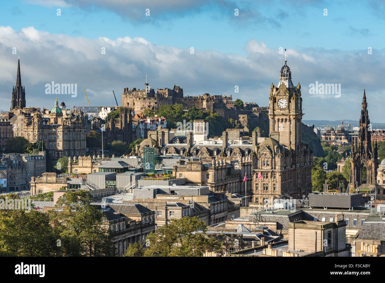 Lo Skyline di Edimburgo Foto Stock