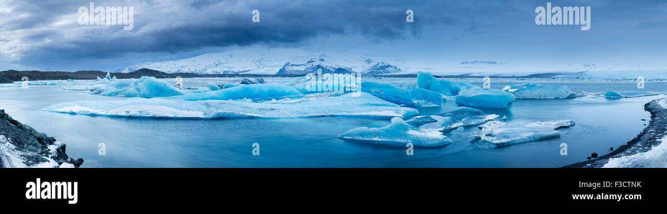 Il ghiaccio nel galcial laguna a Jökulsárlón, Islanda Foto Stock