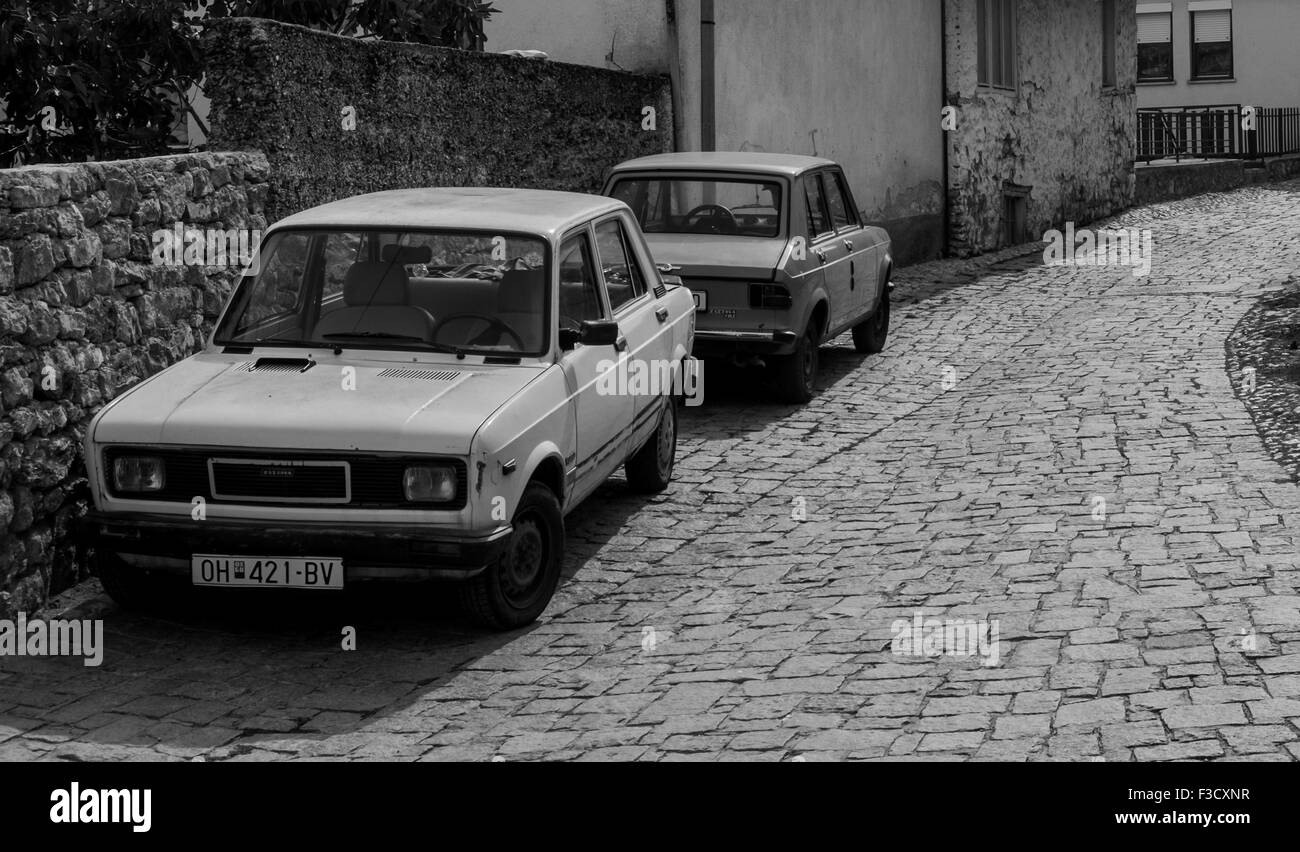 Immagine in bianco e nero di vecchie vetture russe Foto Stock