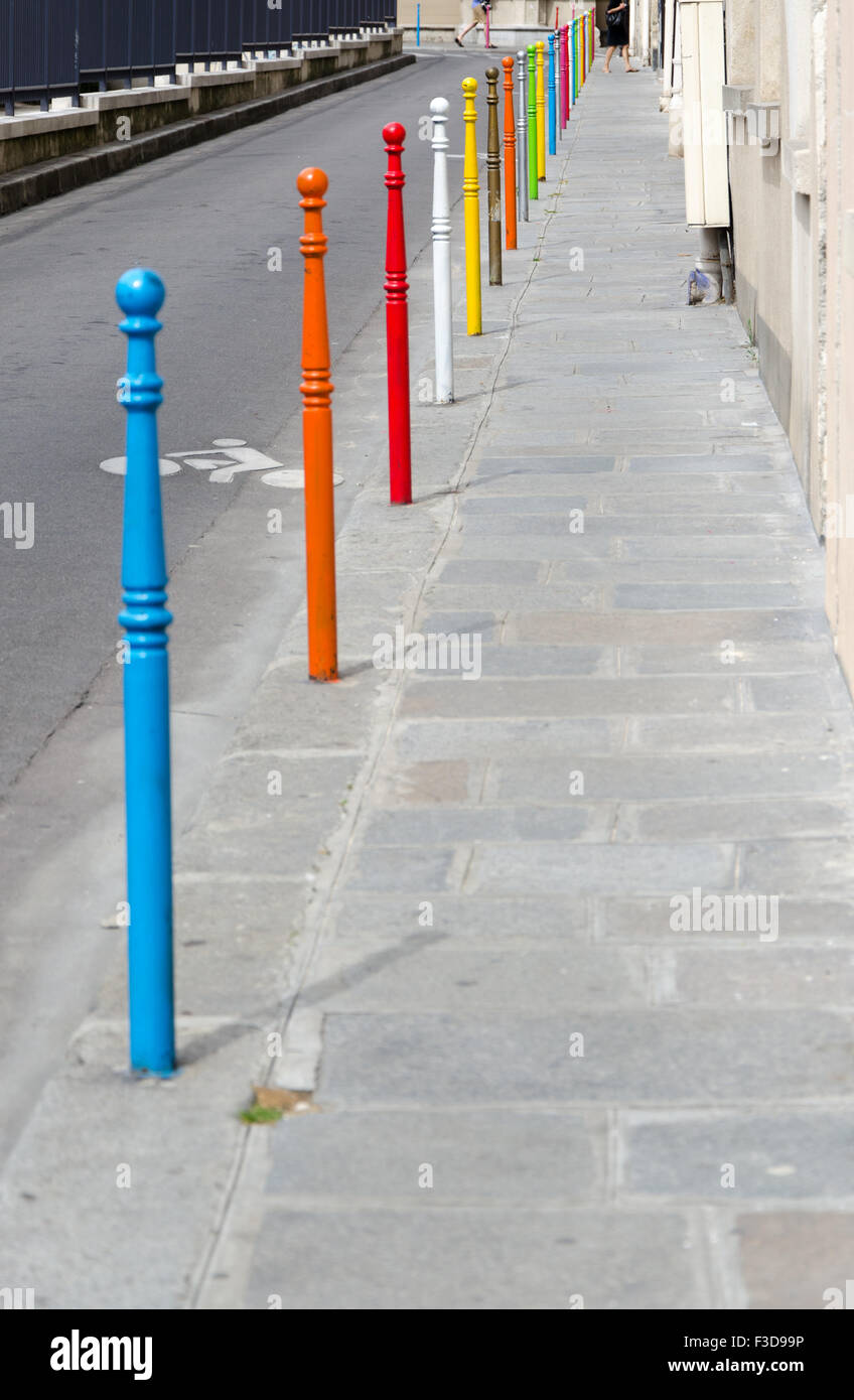 Colorata arte di strada a Parigi Foto Stock