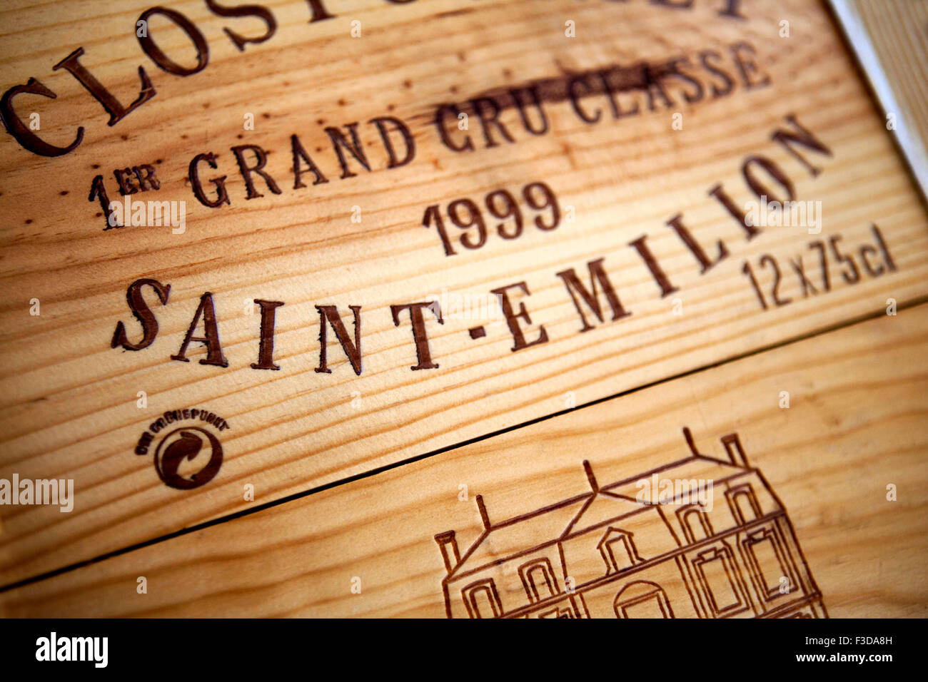 Close up di un vino francese box Foto Stock
