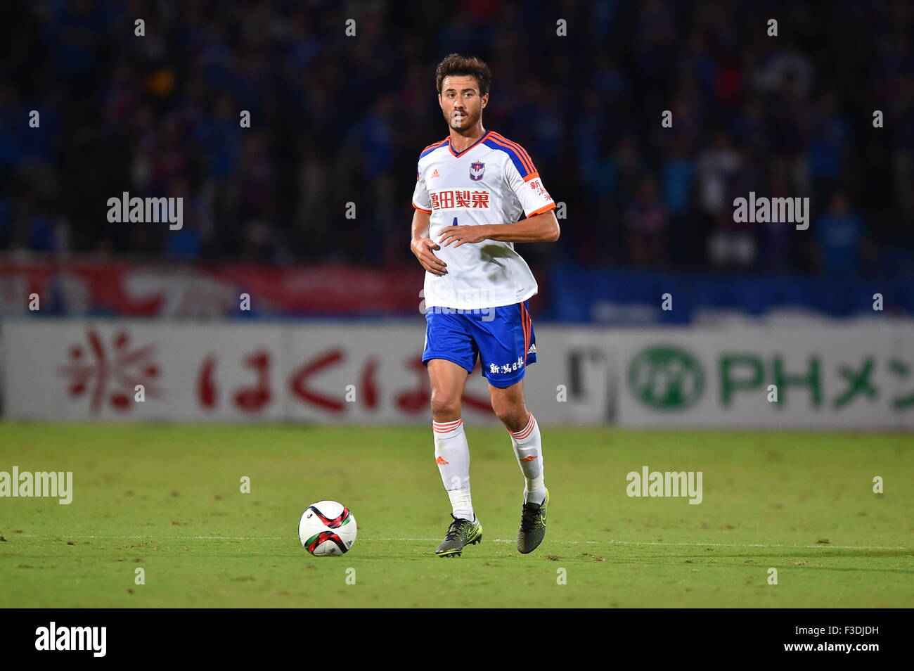 Yamanashi, Giappone. 3° Ott, 2015. Michael James Fitzgerald (Albirex) Calcio/Calcetto : 2015 J1 League 2a tappa match tra Ventforet Kofu 0-0 Albirex Niigata a Yamanashi Chuo Bank Stadium in Yamanashi, Giappone . © AFLO/Alamy Live News Foto Stock