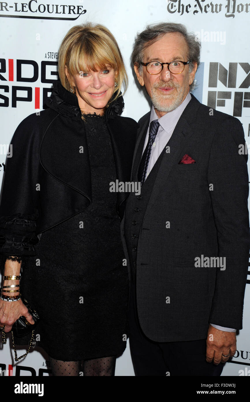 Kate Capshaw e marito Steven Spielberg alla premiere di 'Ponte di Spies' a 53a New York Film Festival. New York, 04.10.2015/picture alliance Foto Stock
