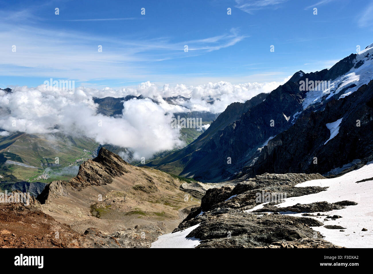 Vista dal Monte La Meije, La Grave, sulle Alpi francesi, Francia Foto Stock