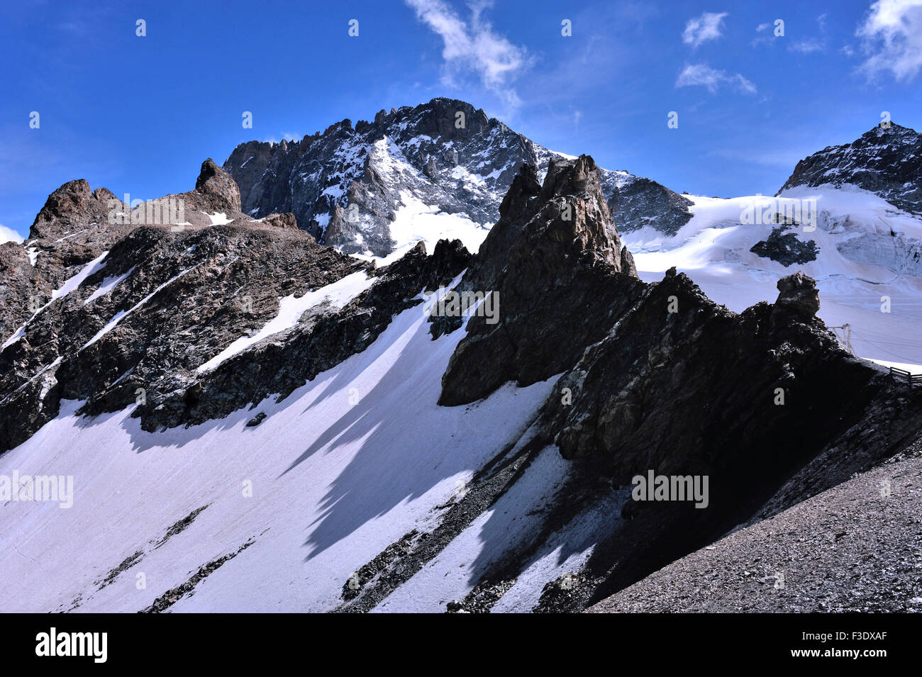 Paesaggio di montagna di ghiaccio e neve a La Meije, sulle Alpi francesi, Francia Foto Stock