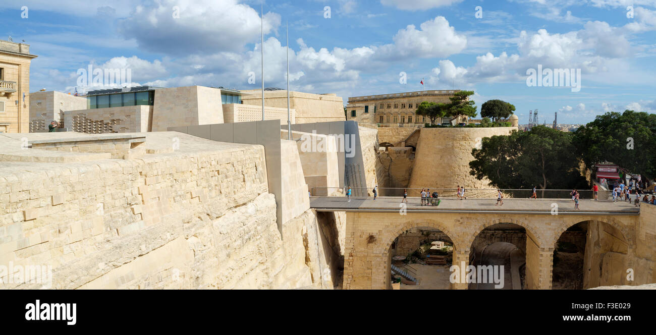 La Valletta City Gate Bridge Foto Stock