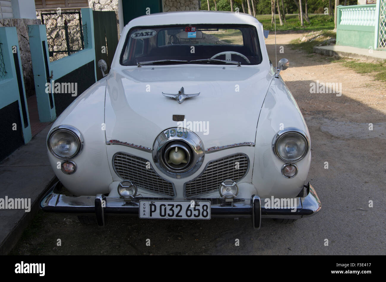 Antique 1951 Studebaker Champion, speciale Deluxe, American vintage auto in Playa Larga, Repubblica di Cuba Foto Stock