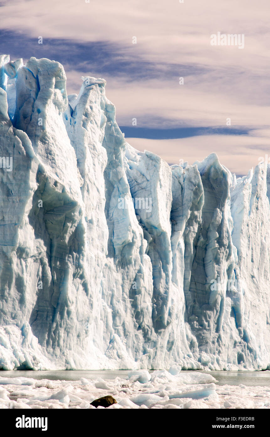 Ghiacciaio Perito Moreno scogliere di ghiaccio, Perito Moreno National Park, Patagonia, Argentina, Sud America Foto Stock