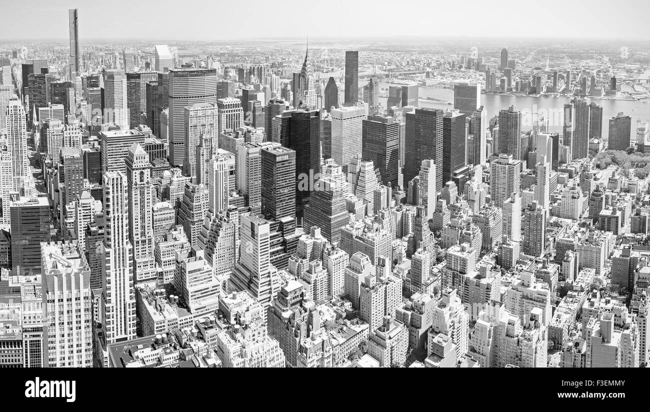 In bianco e nero dai toni vista panoramica di Manhattan, New York City, Stati Uniti d'America. Foto Stock