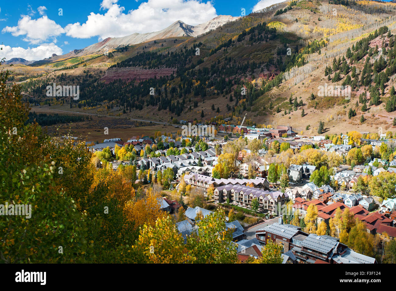 Autumn Leaf visualizzazioni di Telluride, CO come si vede da una gondola Foto Stock