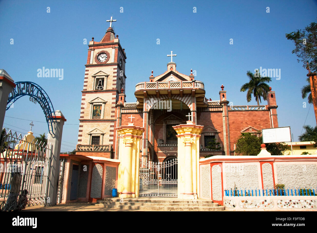 Bundel chiesa costruita nel 1599 d.c. vicino a Calcutta ; Bengala Occidentale ; India Foto Stock