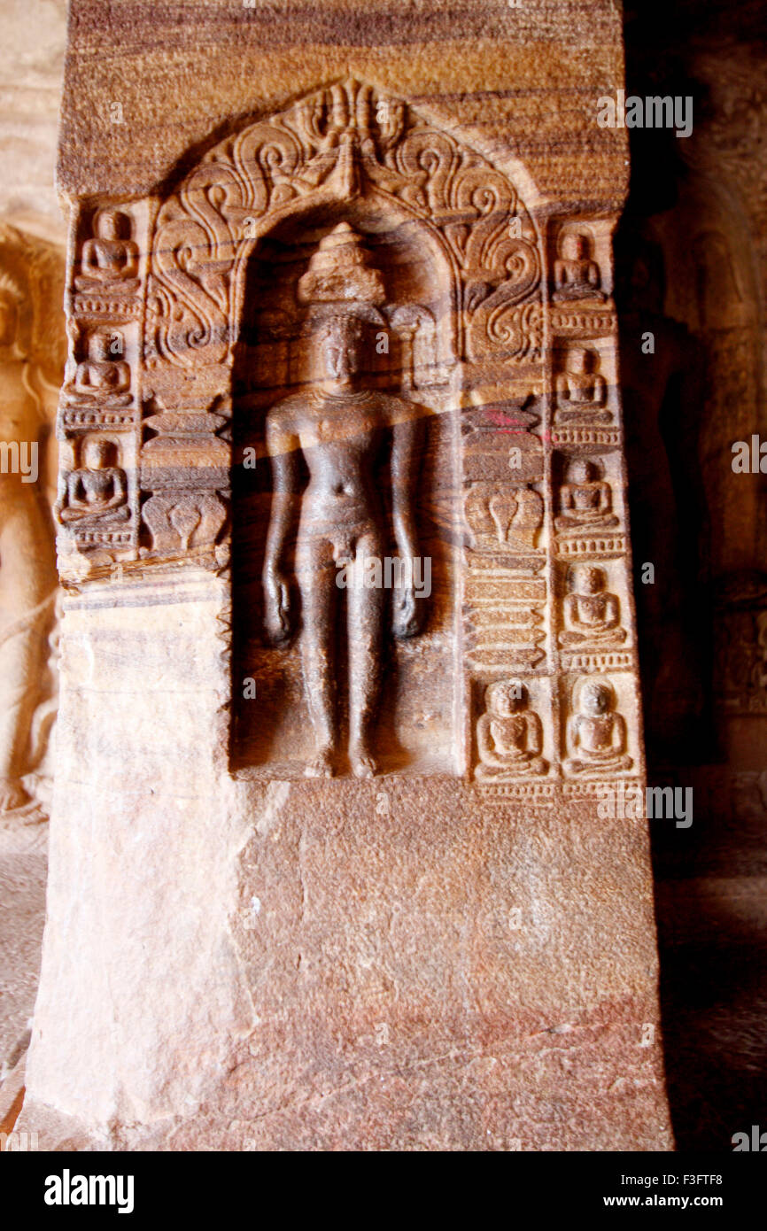 Grotta n. 4 è Jaina ; Badami ; Karnataka ; India Foto Stock