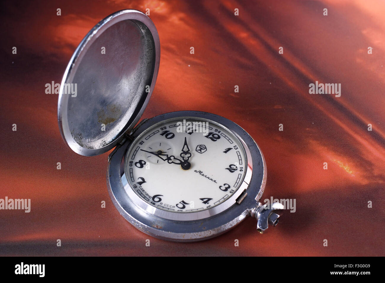 Orologio sovietico immagini e fotografie stock ad alta risoluzione - Alamy