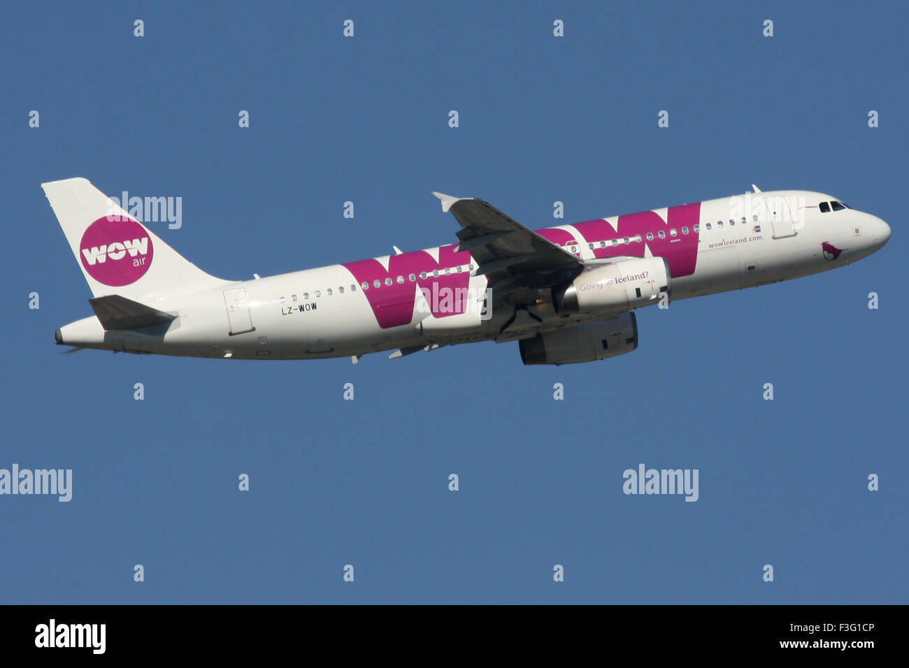 Wow ISLANDA A320 Foto Stock
