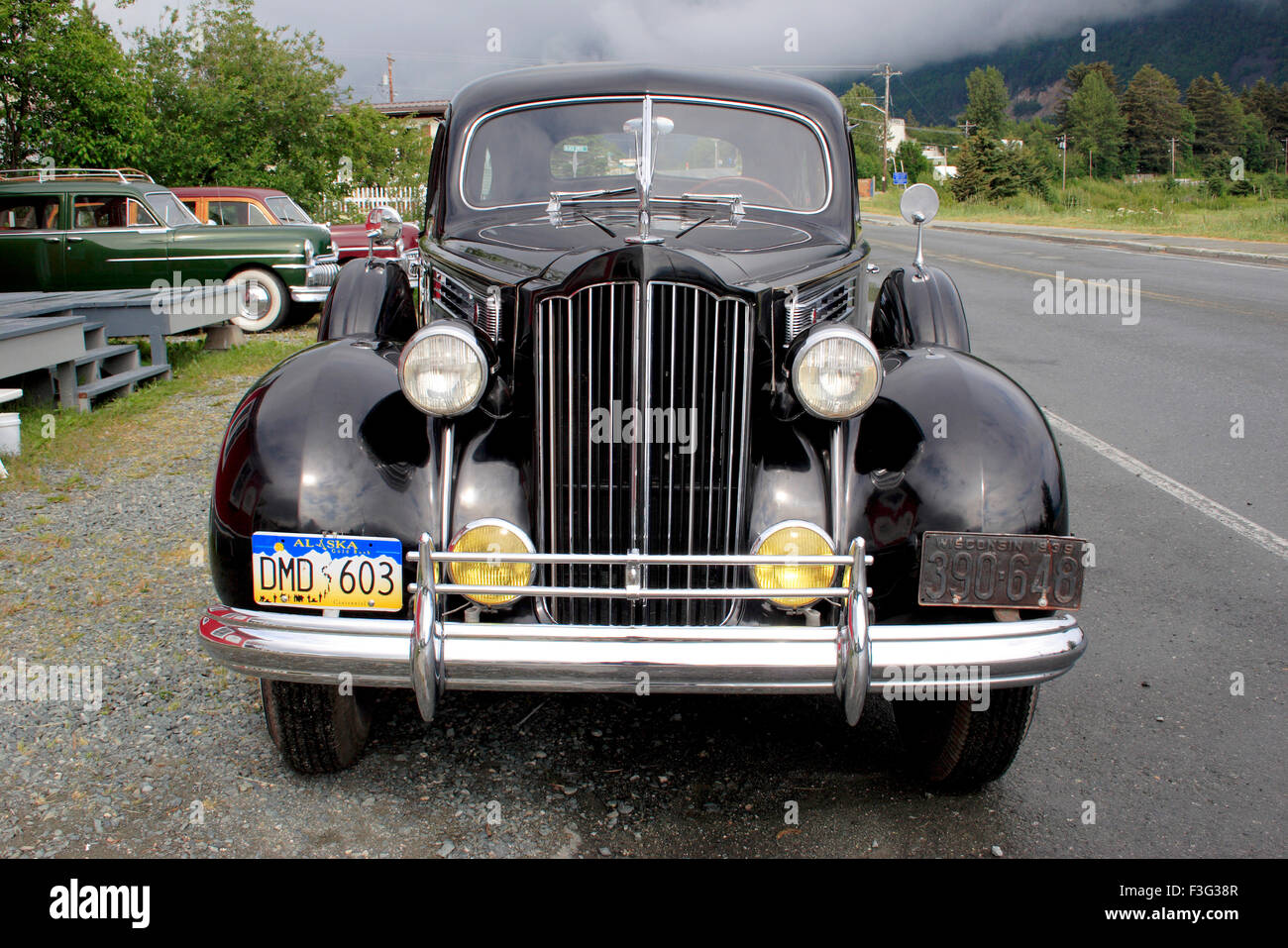 Un auto ; Haines ; Haines borough ; Alaska ; U.S.A. Stati Uniti d'America Foto Stock