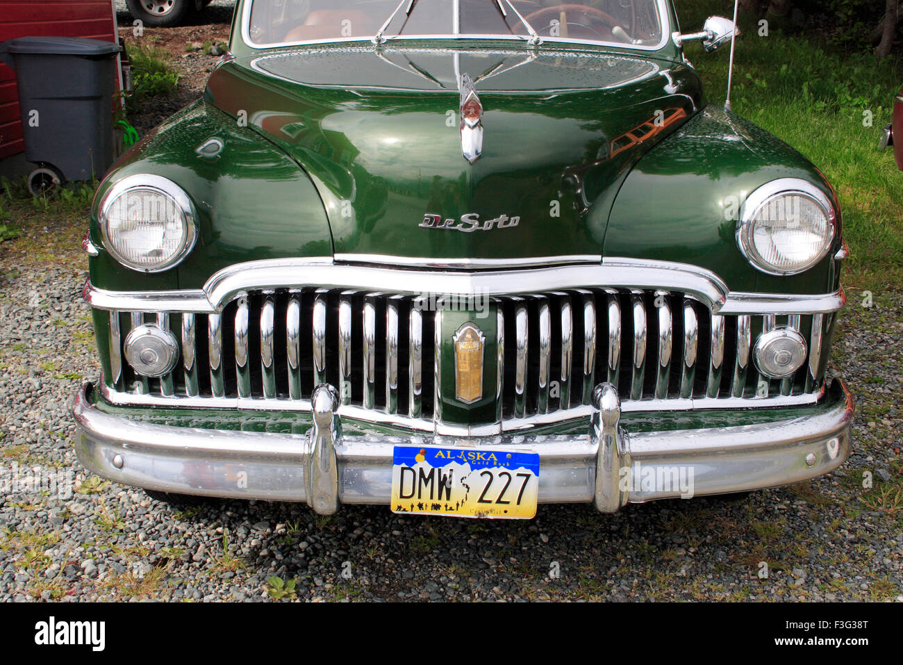 Un auto ; Haines ; Haines borough ; Alaska ; U.S.A. Stati Uniti d'America Foto Stock