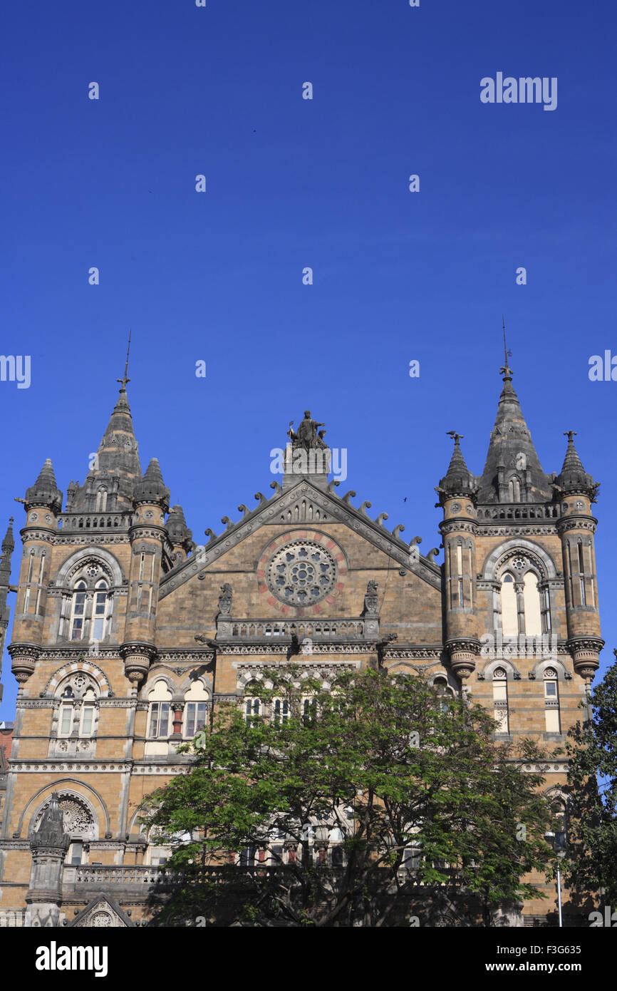 Chhatrapati Shivaji Terminus architettura revival gotico vittoriano mescolate Stazione ferroviaria Bombay Mumbai Maharashtra Foto Stock