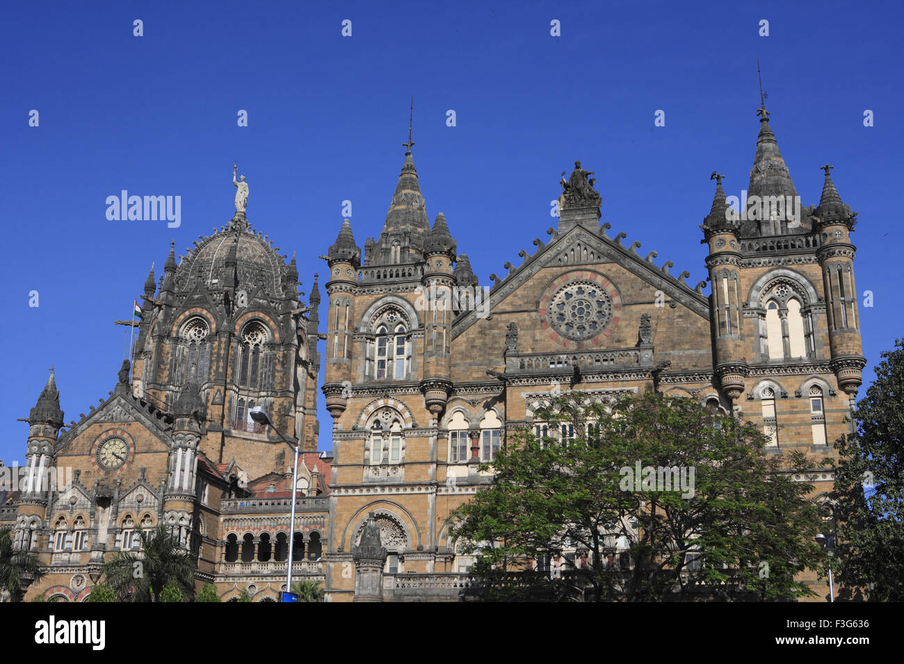 Chhatrapati Shivaji Terminus revival gotico vittoriano Stazione ferroviaria Bombay Mumbai Maharashtra Foto Stock