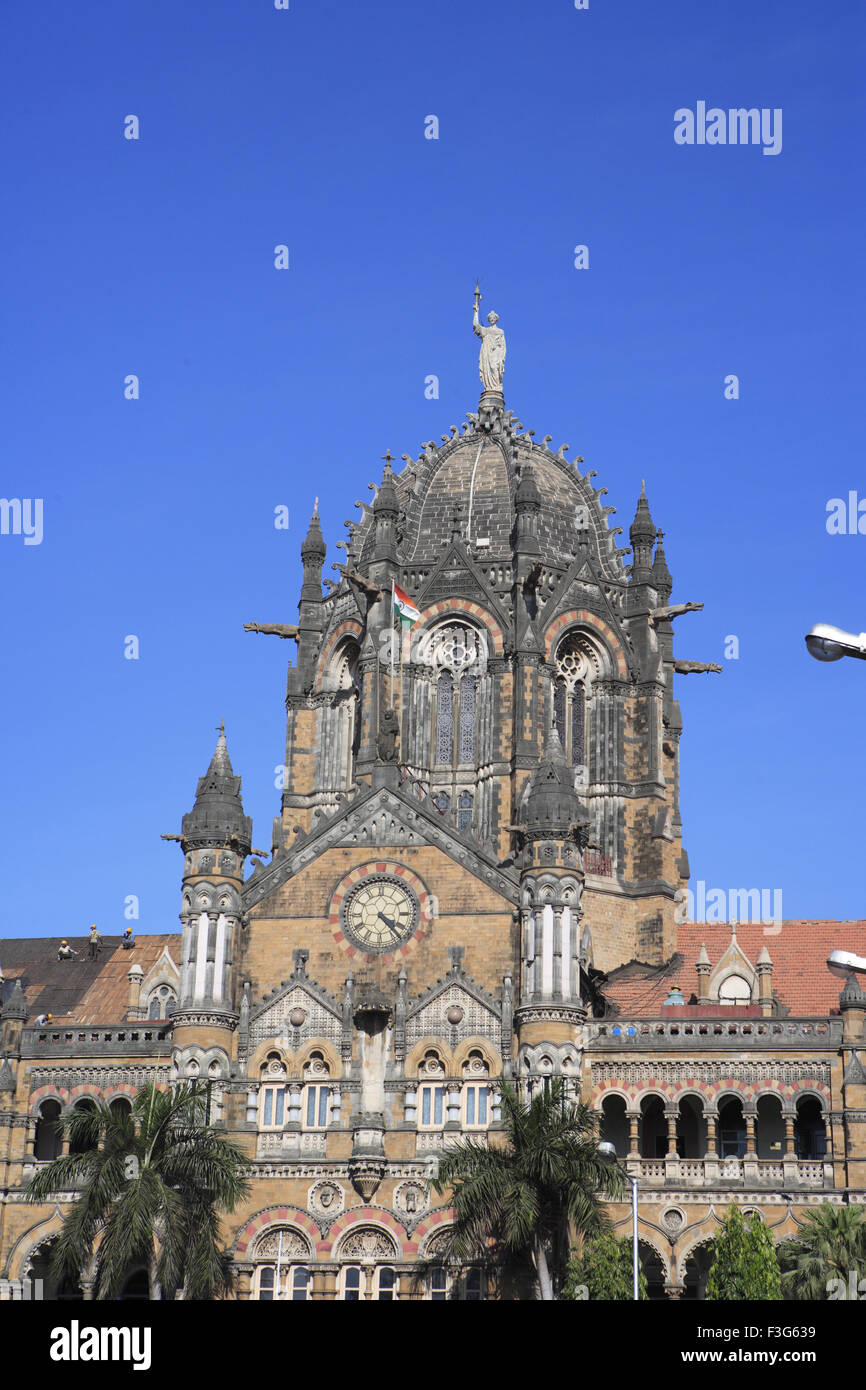 Chhatrapati Shivaji Terminus architettura revival gotico vittoriano mescolate Stazione ferroviaria Bombay Mumbai Maharashtra Foto Stock
