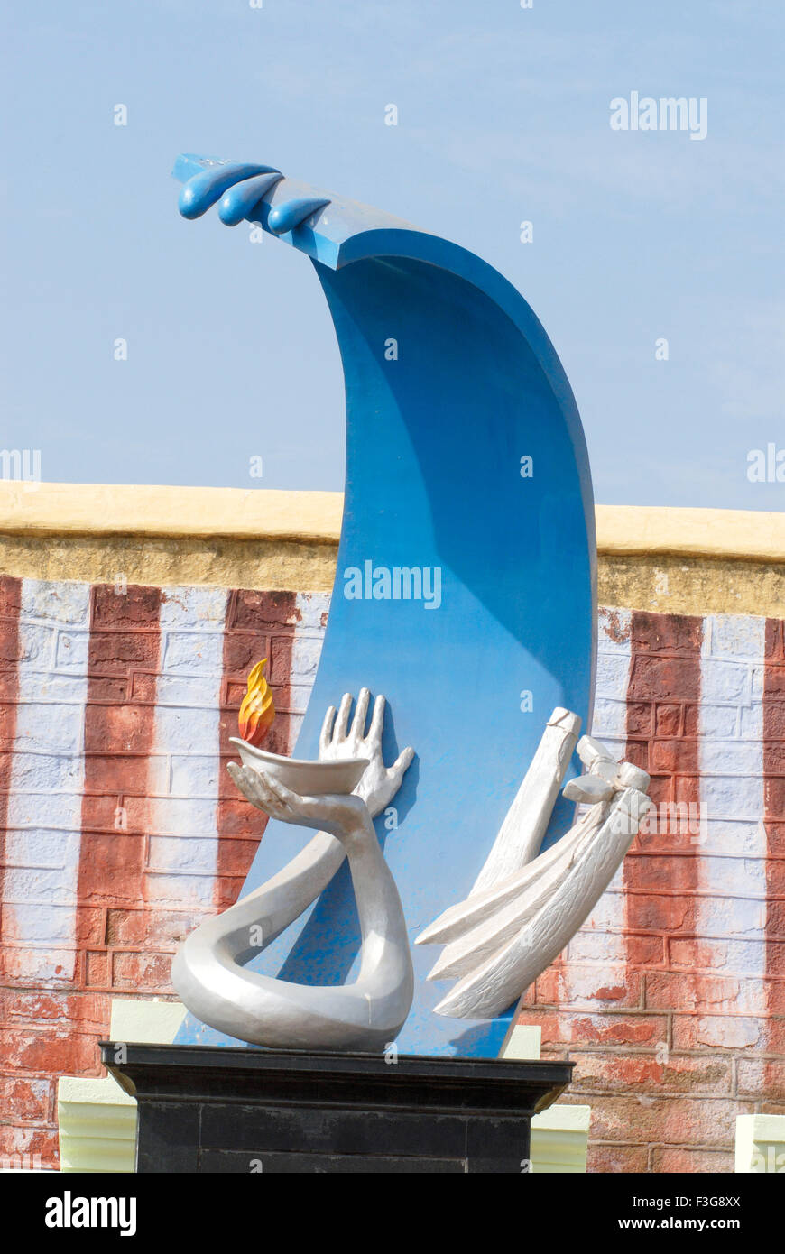 La memoria di coloro che hanno perso la vita nel maremoto del 26/12/2004 ; Kanyakumari ; Tamil Nadu ; India Foto Stock