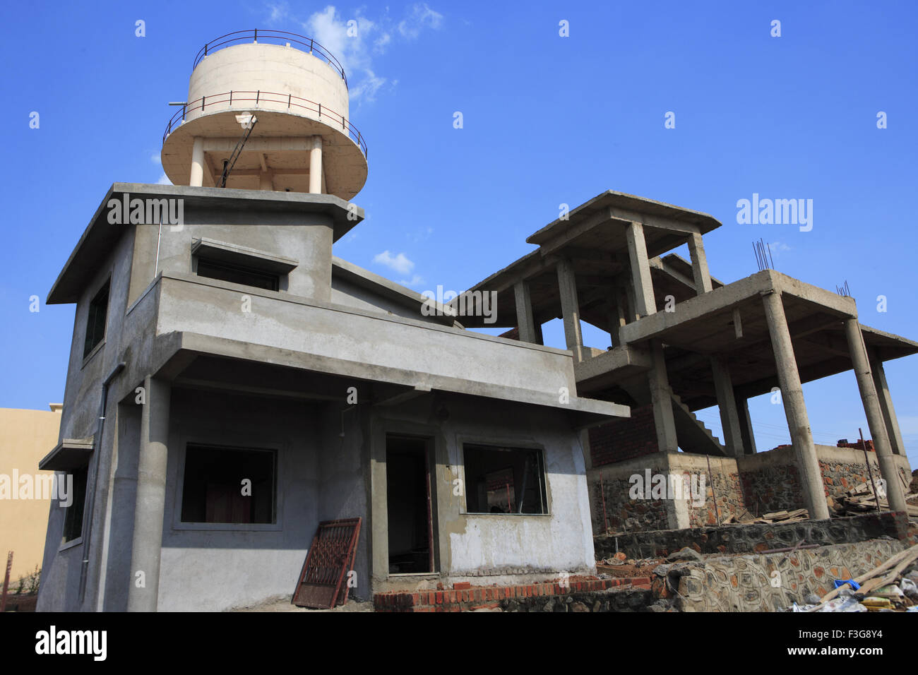 Casa in costruzione Talegaon ; ; ; Pune Maharashtra ; India ; proprietà release sì Foto Stock