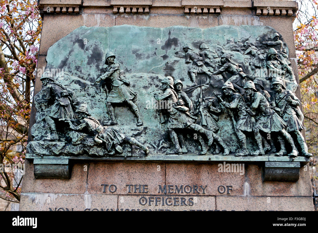 La guerra scena raffigurata come una scultura su una parete ; il castello di Edimburgo ; Scozia ; Regno Unito Regno Unito Inghilterra Foto Stock