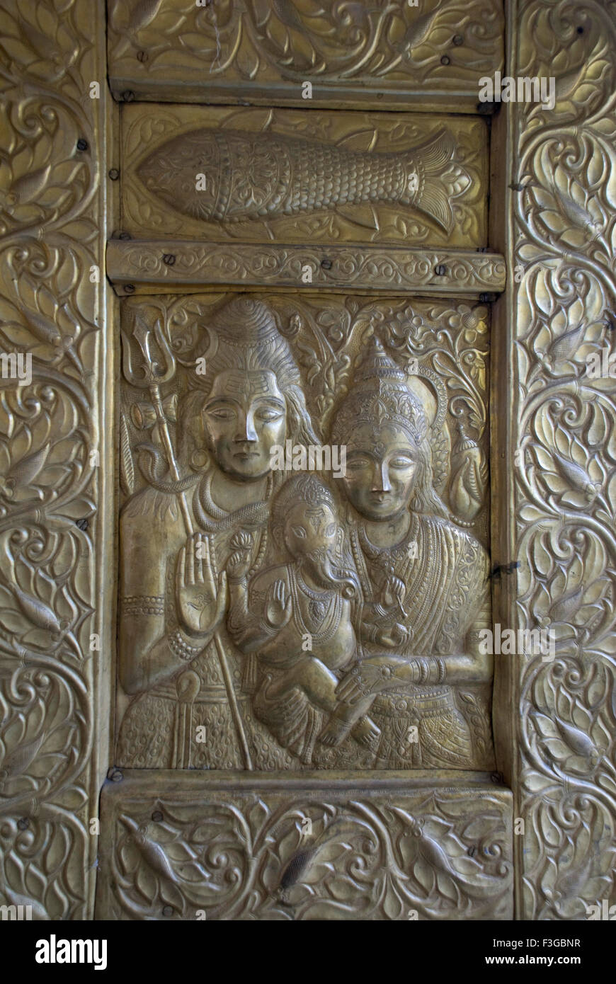 Porta scolpito ; Kalpa ; Himachal Pradesh ; India Foto Stock