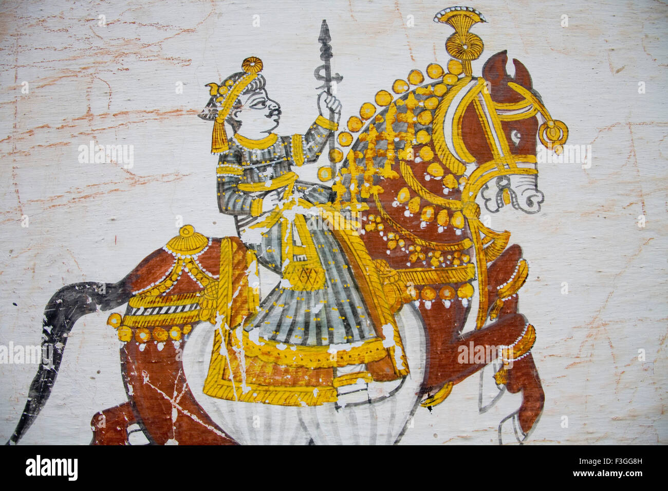 La pittura murale di re di equitazione ; Village Delwara ; Udaipur ; Rajasthan ; India Foto Stock