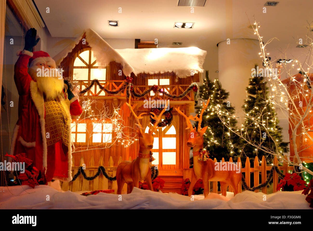 Festa di Natale decorazione ; ; Bombay ora Mumbai ; Maharashtra ; India Foto Stock