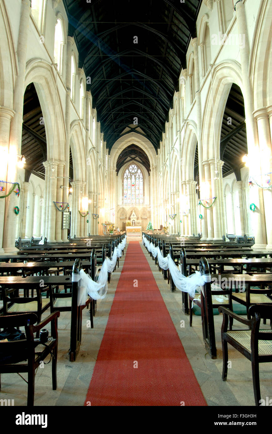 Celebrazione della Messa di Natale a Gloria Chiesa formata nel 1795 ; Byculla ; Bombay ora Mumbai ; Maharashtra ; India Foto Stock
